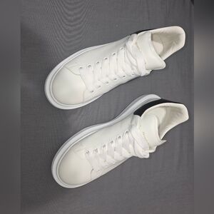 Alexander McQueen Men's Sneakers in White and Black